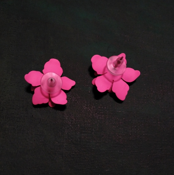 Pink Flower Blossom Earrings 3D Blooms Layered Petals Floral Pretty Flowers Post - Picture 4 of 6